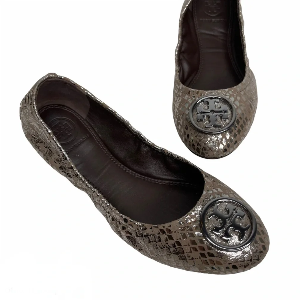 TORY BURCH Heidi Pewter Snake Print Metallic Leather Medallion Ballet Flat Sz 5